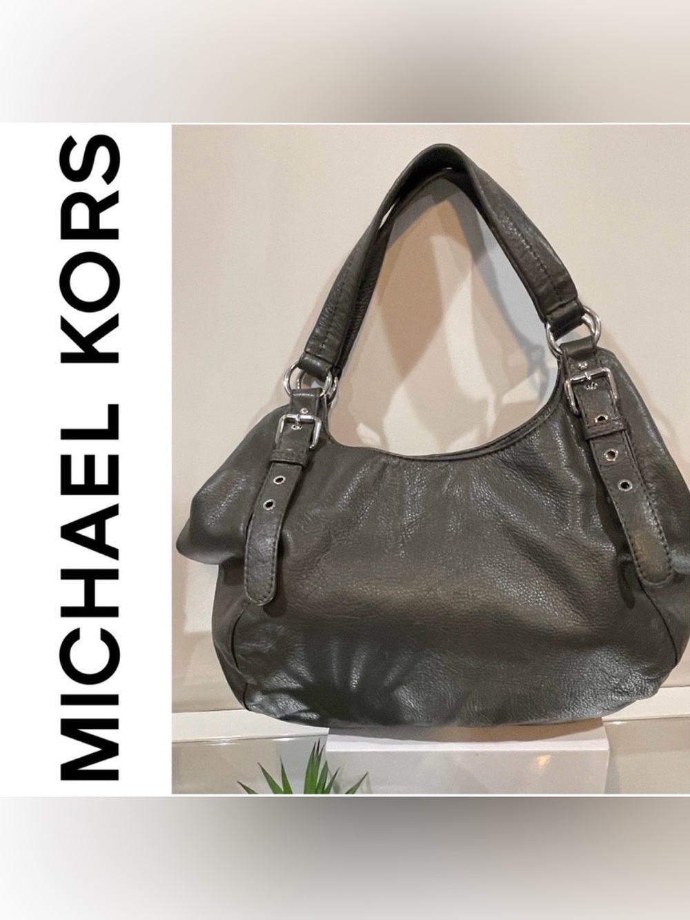 Michael Kors Gray Leather shluld bag